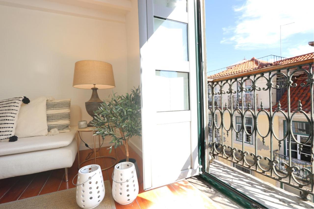 Chic Urban Retreat At Downtown With Balcony & Views Lejlighed Lisboa Eksteriør billede
