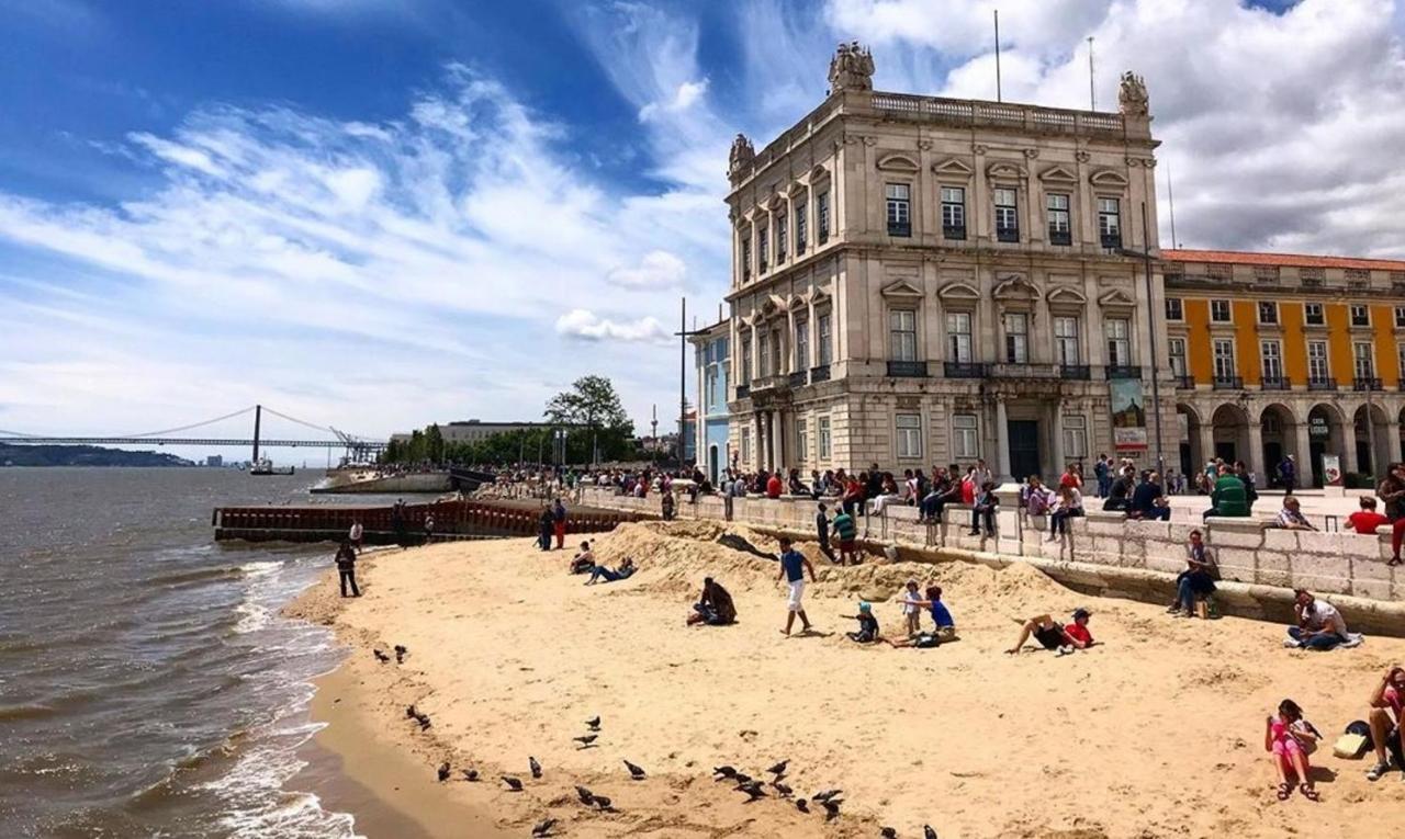 Chic Urban Retreat At Downtown With Balcony & Views Lejlighed Lisboa Eksteriør billede