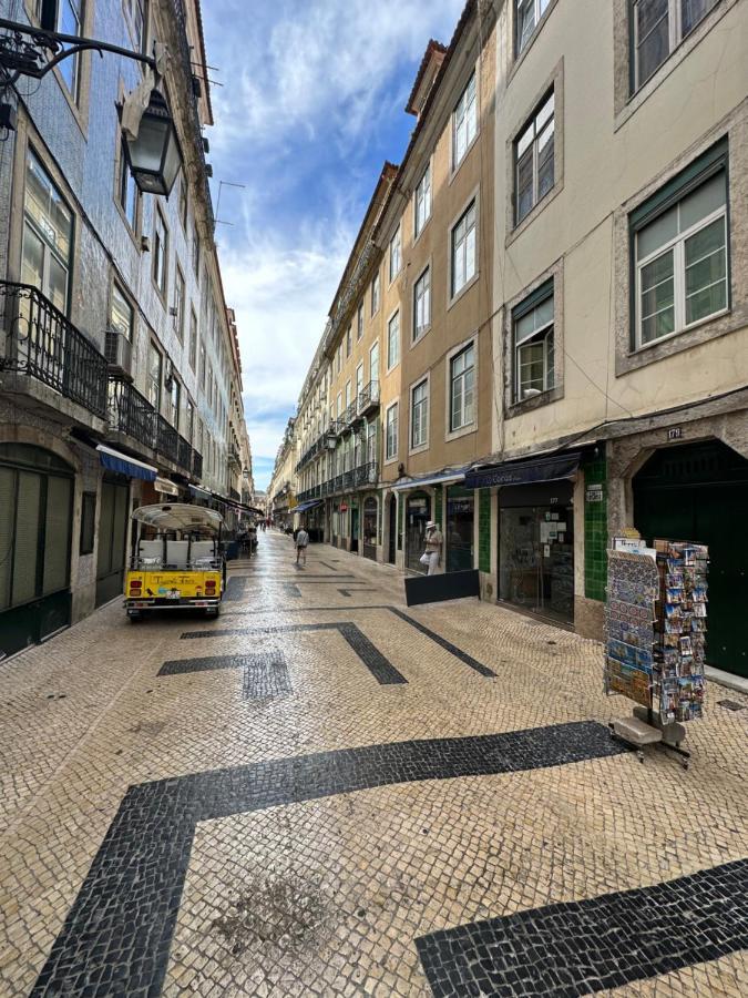 Chic Urban Retreat At Downtown With Balcony & Views Lejlighed Lisboa Eksteriør billede